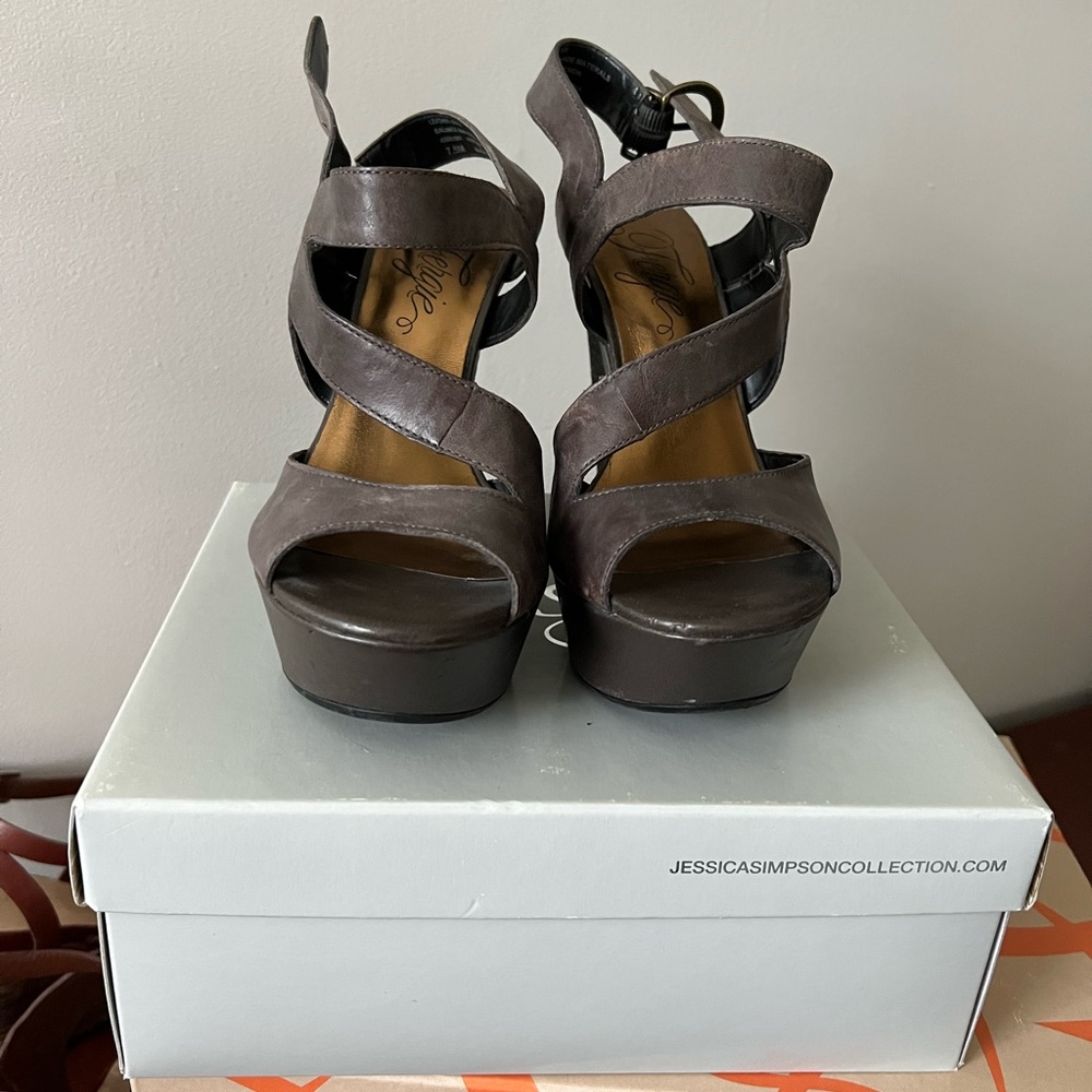 Fergie Chocolate Wedge